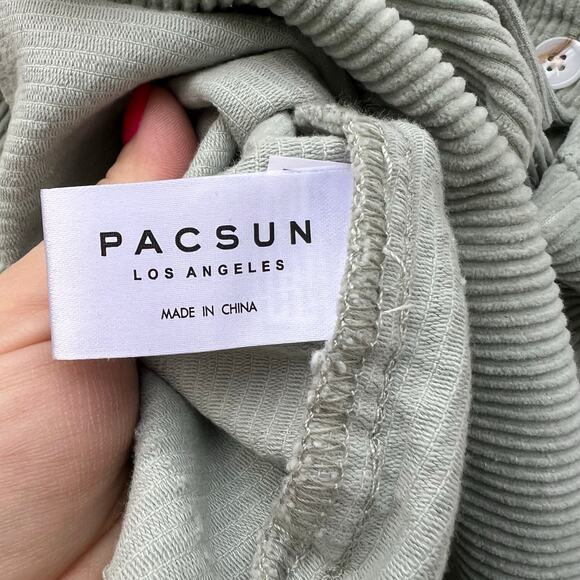 Pacsun M/L Sage Green Corduroy Cropped Raw Hem Button Down Long Sleeve Shirt NWT - Picture 8 of 11